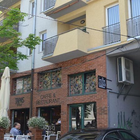 Lux Place Apartments Downtown كراغوييفاك المظهر الخارجي الصورة